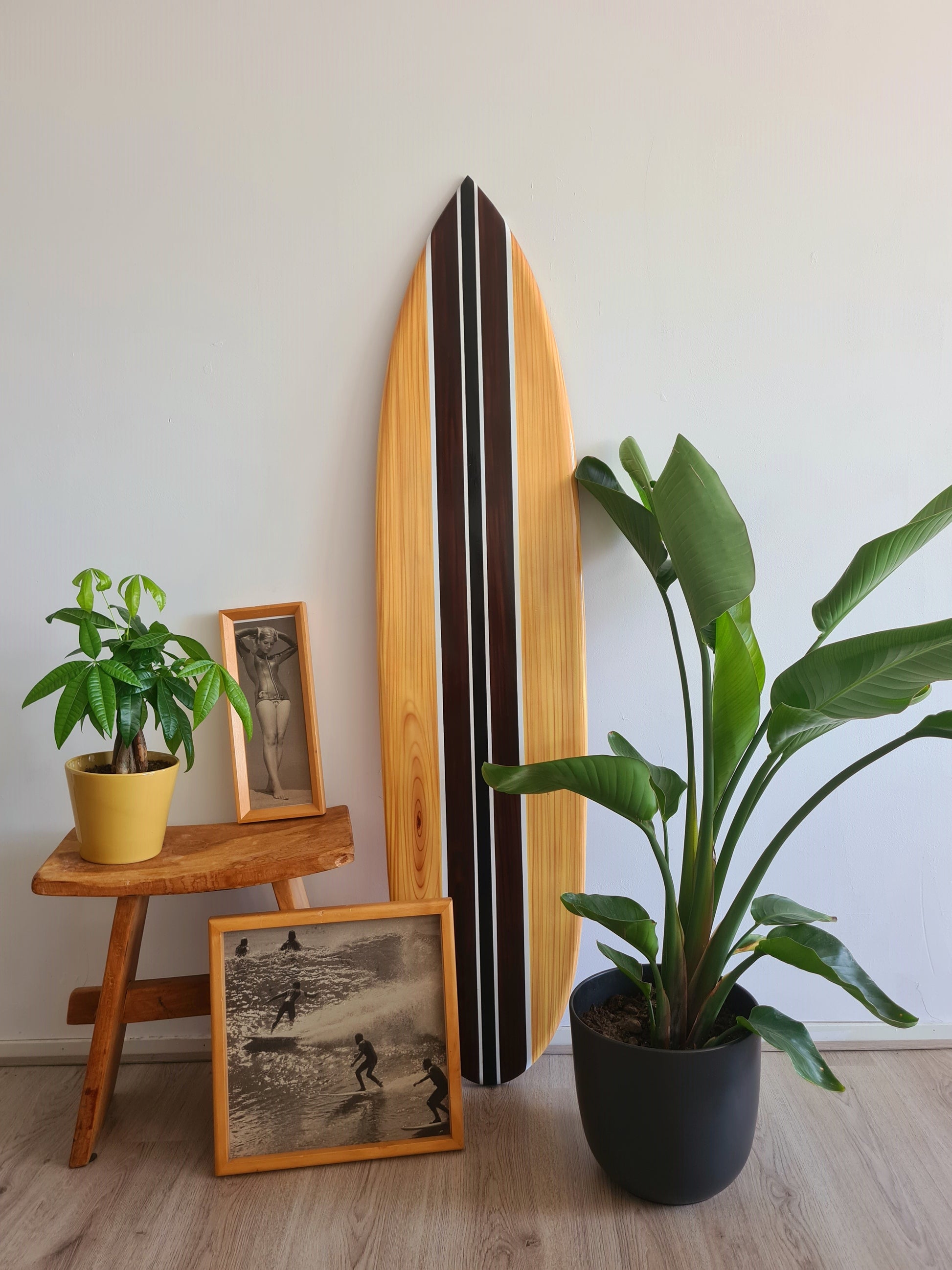 Tabla de surf de madera, decoración decorativa de pared para el